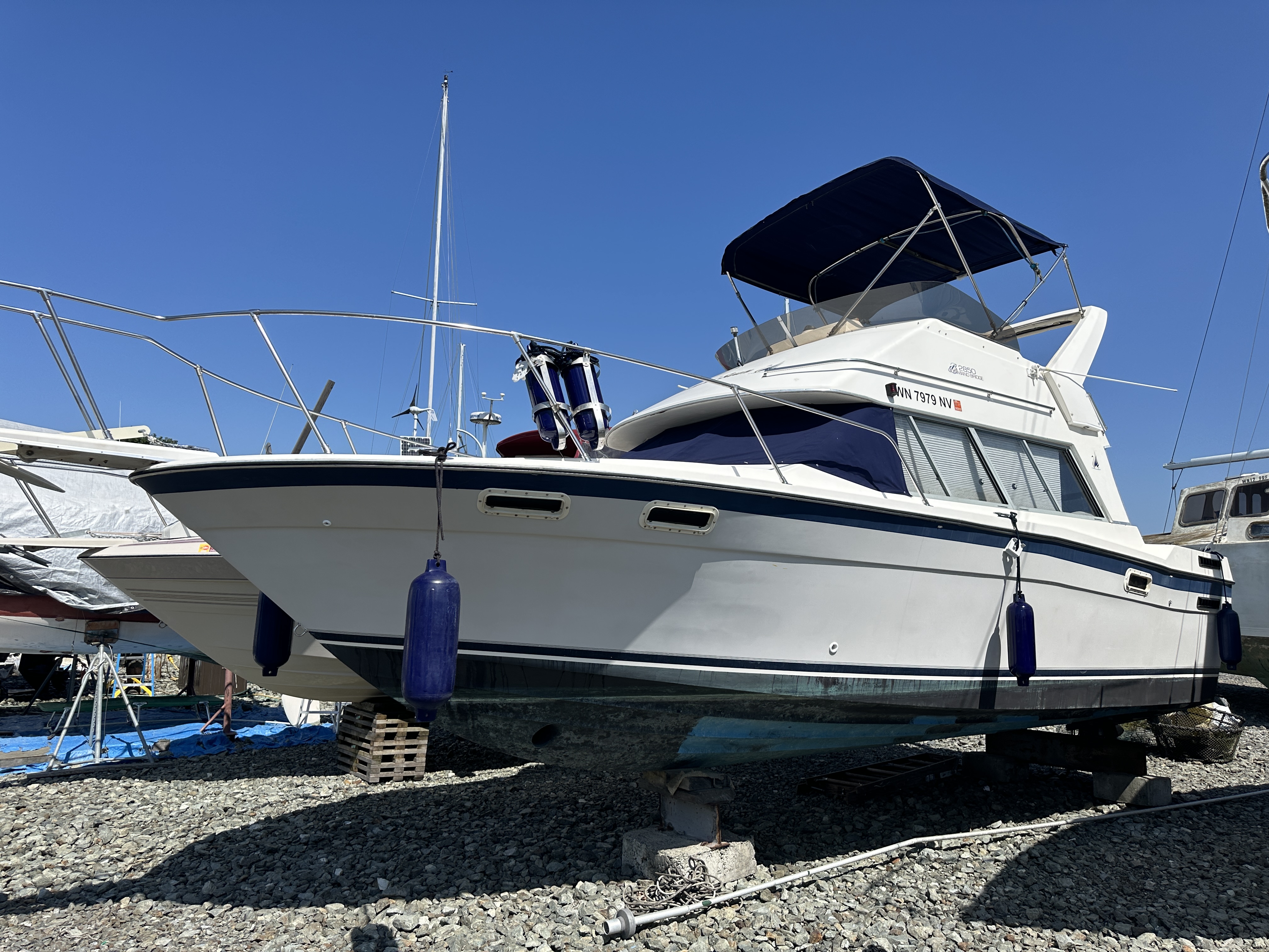 boat yard yacht sales