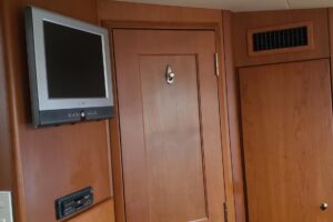 8822083_20230421203042013_1_XLARGE